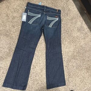 New - 7 for all Mankind Dojo Flip Flop Dark Wash Jeans